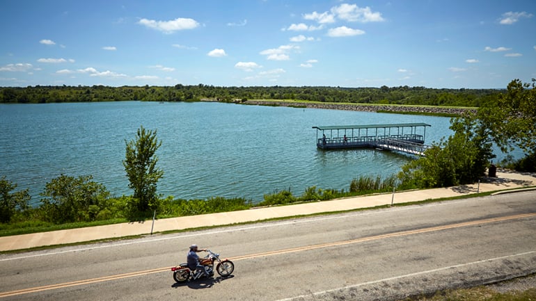Adventure Road Veterans Lake in the Chickasaw National Recreation Area